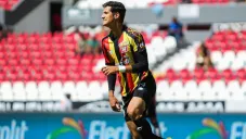 José González en partido con los Leones Negros