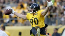 T.J. Watt en una práctica con los Steelers