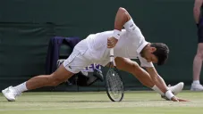 Novak Djokovic en un partido de Wimbledon