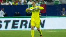 Moisés Muñoz en acción con el Tri