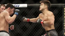 Henry Cejudo en la pelea contra Dominick Cruz