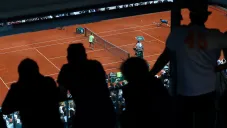 Roland Garros analiza retardar su inicio y jugar sin público