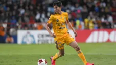 Jürgen Damm en partido con Tigres