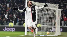 Gonzalo Higuaín celebra un gol con la Juventus