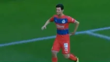 Fernando Beltrán celebra un gol contra Necaxa