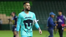 Alfredo Saldívar durante el Pumas contra León