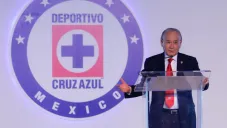 Billy Álvarez en conferencia de prensa