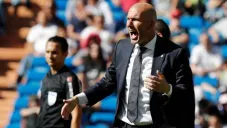 Zinedine Zidane lanza un grito en un juego del Real Madrid