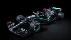 F1: Mercedes vestirá de negro durante esta temporada como protesta vs racismo