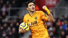 Raúl Jiménez en celebración de gol