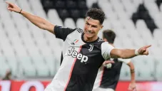Cristiano Ronaldo festeja un gol con la Juventus en Serie A