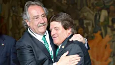 Piojo Herrera y Decio de María durante una reunión de FMF