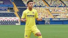 Takefusa Kubo durante su presentación con el Villarreal