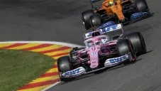 El piloto mexicano compitiendo en el circuito de Spa-Francorchamps