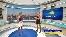 &quot;El Cubo&quot; en acción con entrevistas en hologramas