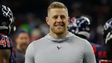 JJ Watt previo a un partido de la NFL