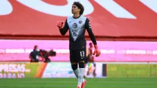 Chávez sobre Memo Ochoa: 'Si la defensa no ayuda, ni siendo superman puedes'