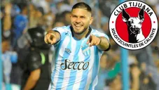 David Barbona celebrando un gol con Racing