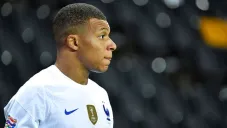 Kylian Mbappé en el partido con Francia