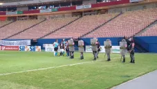 Video: Policía en Brasil lanzó gas pimienta a futbolistas