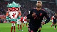 Thiago Alcántara durante un duelo con el Bayern Munich