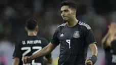 Raúl Jiménez en lamento con el Tri