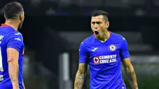 Cata Domínguez celebrando un gol