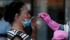 Prueba de hisopado nasal