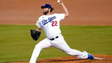 Clayton Kershaw durante el juego