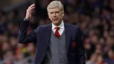 Arsene Wenger durante un duelo de Premier League