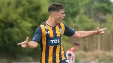 Luca Martínez en partido con Rosario Central
