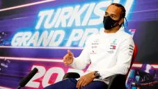 Lewis Hamilton: &quot;Quiero seguir con Mercedes&quot;