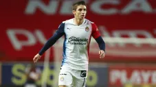 Isaac Brizuela en partido con Chivas
