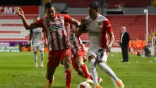 Necaxa vs Chivas en partido
