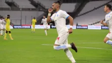 Payet festejando su gol
