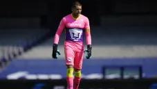 Julio González en partido de Pumas