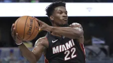 Jimmy Butler fue visto en una cita romántica con Selena Gómez