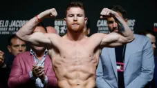 Canelo Álvarez en presentación