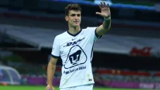 Dinenno en celebración de gol