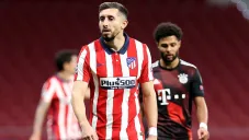 Héctor Herrera durante un duelo con el Atlético de Madrid