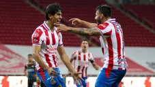 JJ Macías y Alexis Vega en un partido con el Rebaño