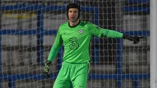 Petr Cech durante un duelo con el Chelsea Sub 23