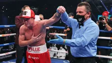 Canelo Álvarez tras la pelea con Smith