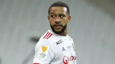 Memphis Depay en acción con Lyon
