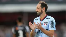 Juanfran en acción con Sao Paolo