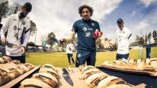 Memo Ochoa con su rosca