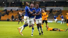 Raúl Jiménez: Wolverhampton hiló cinco juegos sin victoria al caer ante el Everton