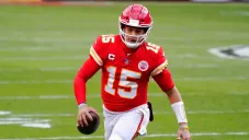Patrick Mahomes durante un partido con Kansas City