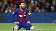 Lionel Messi durante un duelo con el Barcelona