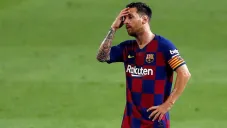 Lionel Messi durante un duelo con el Barcelona